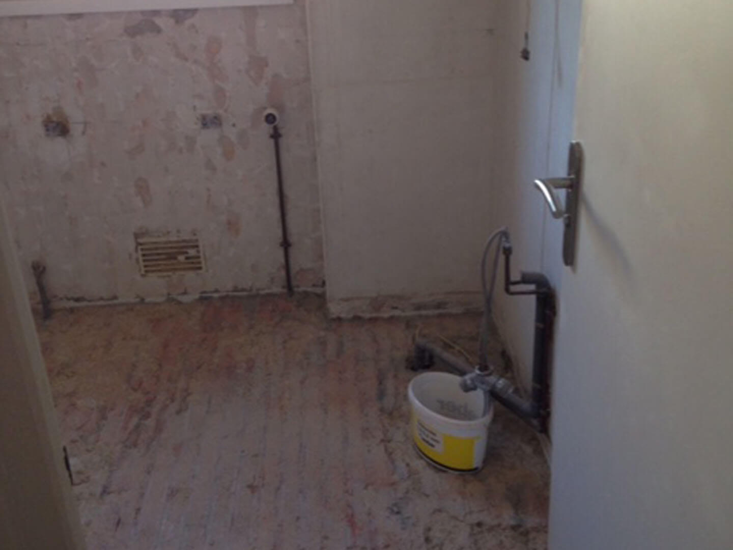 confiez la rénovation de votre salle de bains à augers-en-brie en 2025 à des experts qualifiés. devis gratuit, solutions sur mesure et finitions soignées pour une salle de bains moderne et fonctionnelle.