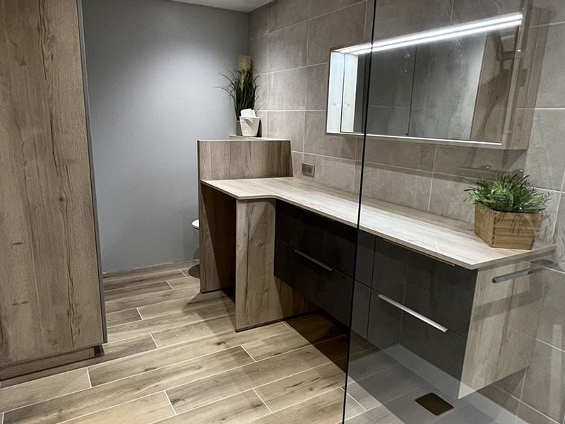 confiez la rénovation de votre salle de bains à carnetin à des professionnels expérimentés. modernisez votre espace avec des solutions sur-mesure, design et fonctionnelles. demandez votre devis gratuit dès aujourd'hui !