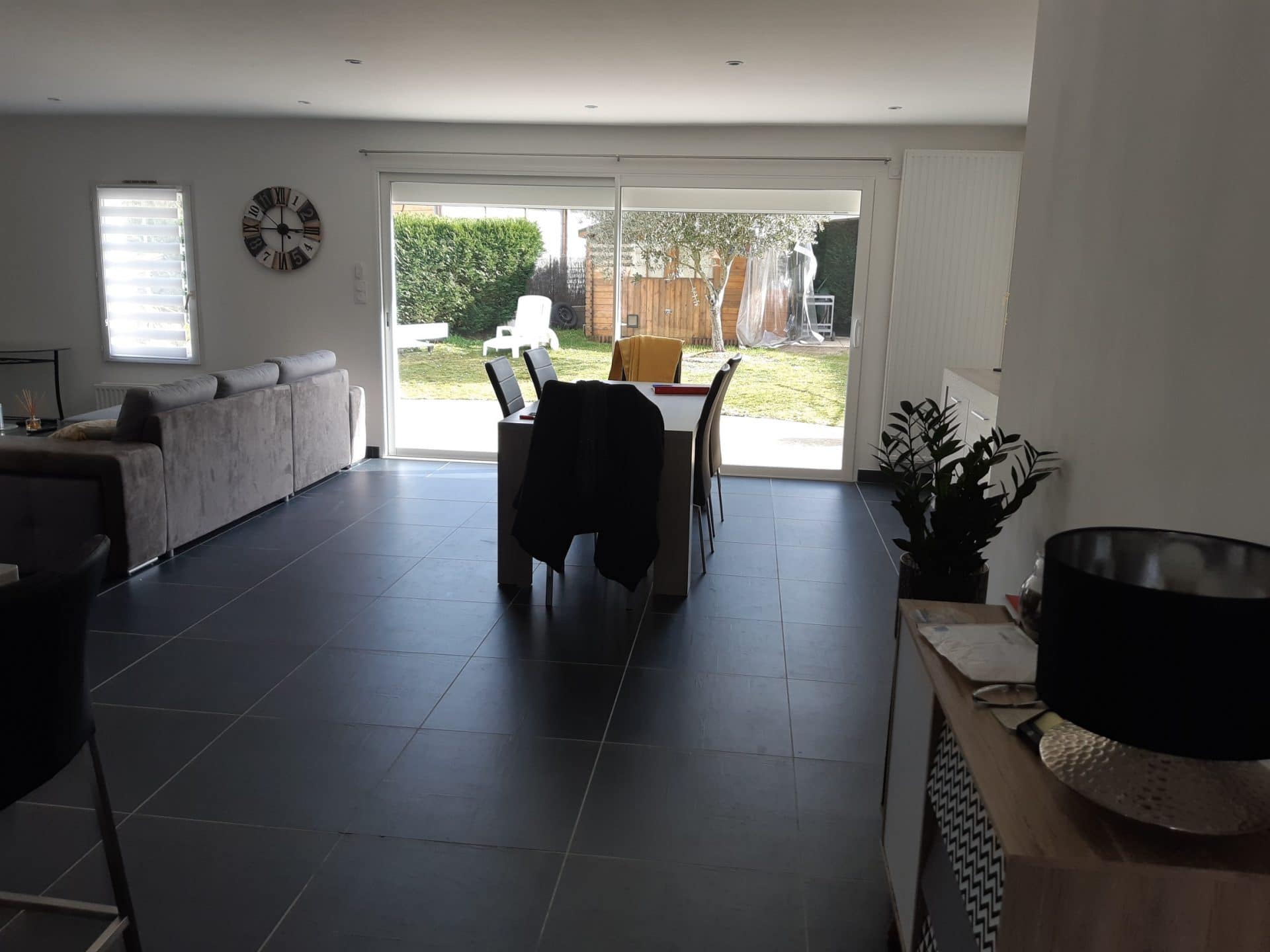 transformez votre espace avec une rénovation salon design. découvrez nos conseils, idées et astuces pour moderniser votre salon et créer un intérieur élégant et tendance.