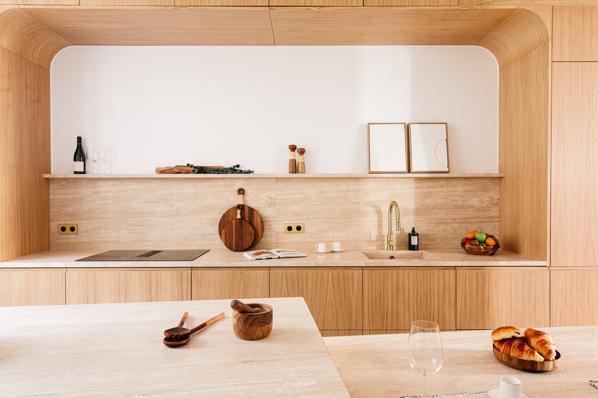 transformez votre studio à paris 75016 grâce à nos services de rénovation sur mesure. profitez d'un espace moderne et fonctionnel adapté à vos besoins. contactez-nous pour un devis personnalisé.