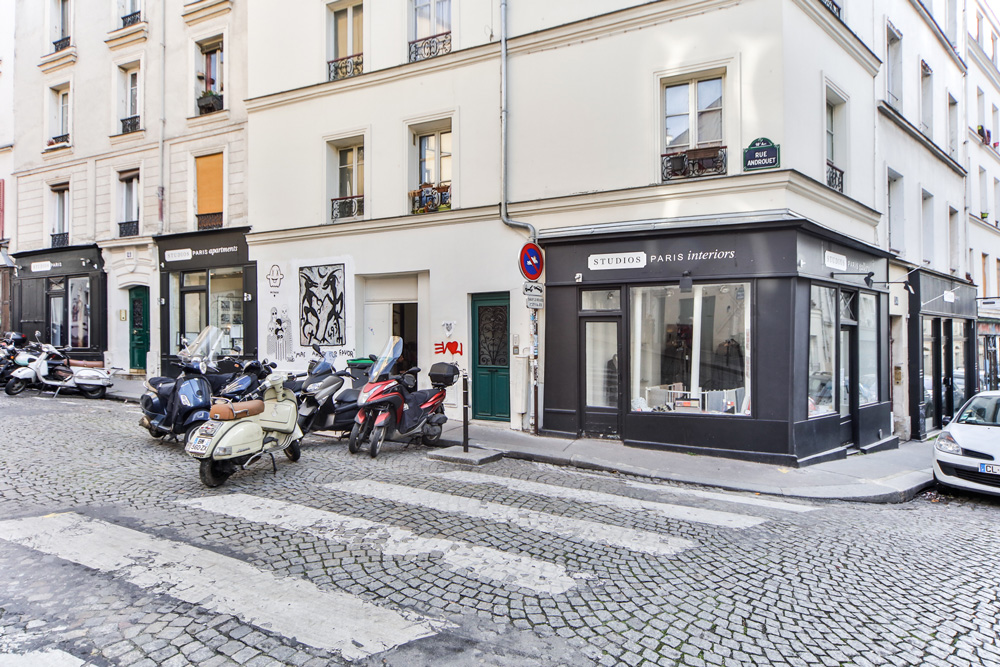 découvrez notre service de rénovation de studio à paris 75018. transformation personnalisée, modernité et confort au cœur de la capitale. contactez-nous pour un devis gratuit et donnez une nouvelle vie à votre espace.