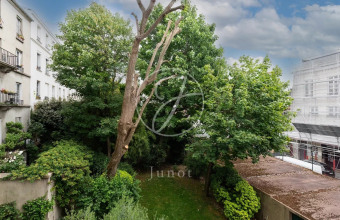 découvrez nos conseils et astuces pour rénover un appartement dans le 18ème arrondissement de paris : étapes, budget, démarches et idées déco pour sublimer votre bien immobilier.