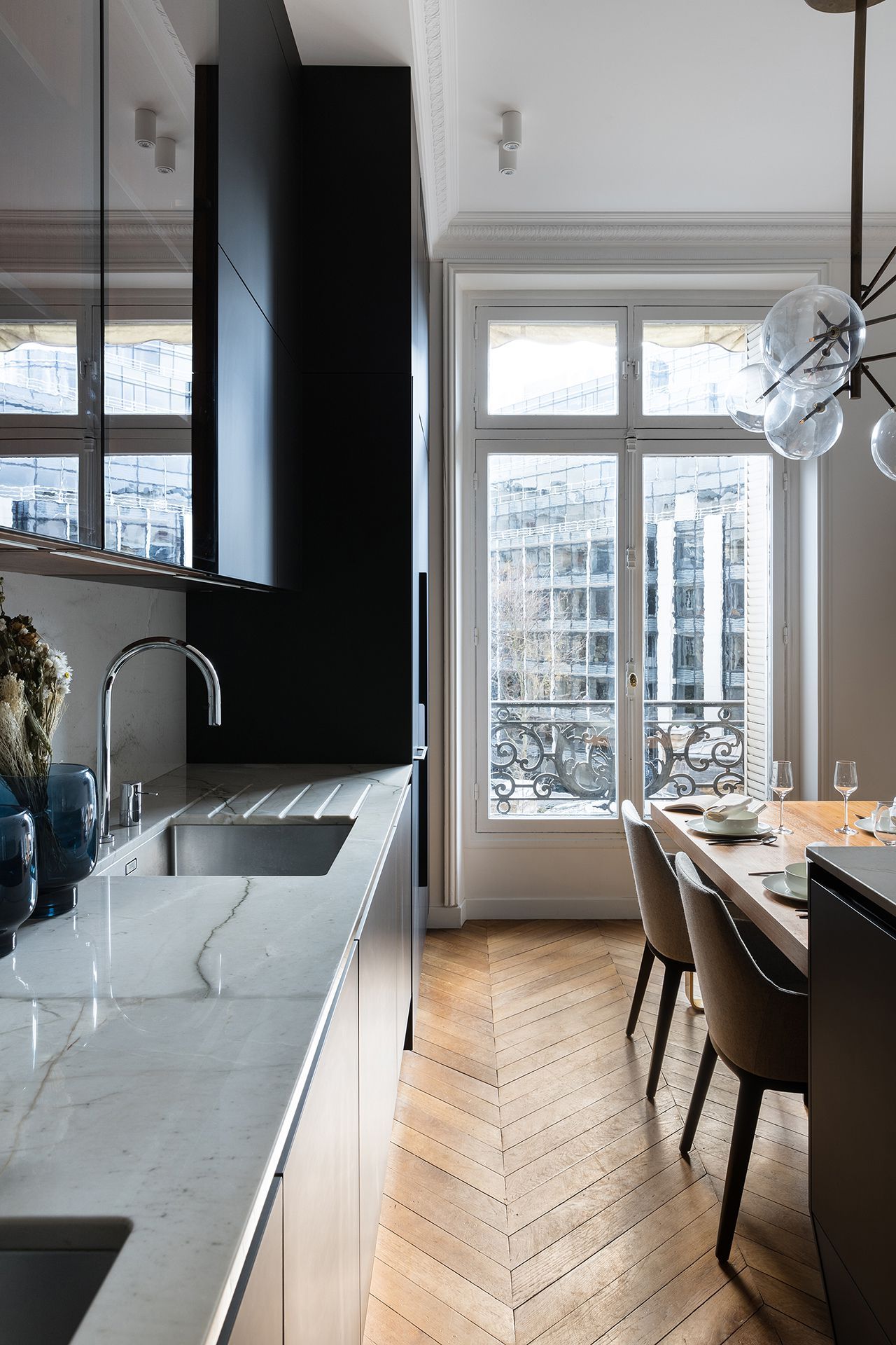 transformez votre cuisine à paris 75008 avec nos services de rénovation sur mesure. profitez d'un design moderne et fonctionnel, adapté à vos besoins. contactez-nous dès aujourd'hui pour un devis gratuit !