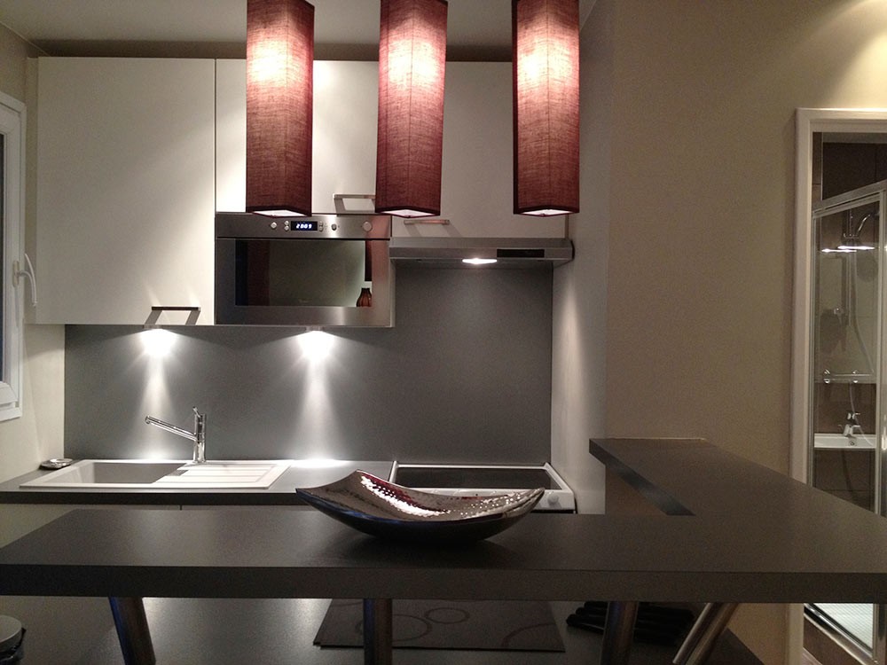 vous souhaitez rénover votre cuisine à paris 75008 ? découvrez nos services de rénovation sur-mesure pour une cuisine moderne et fonctionnelle. contactez-nous dès aujourd'hui pour un devis personnalisé et réalisez la cuisine de vos rêves.