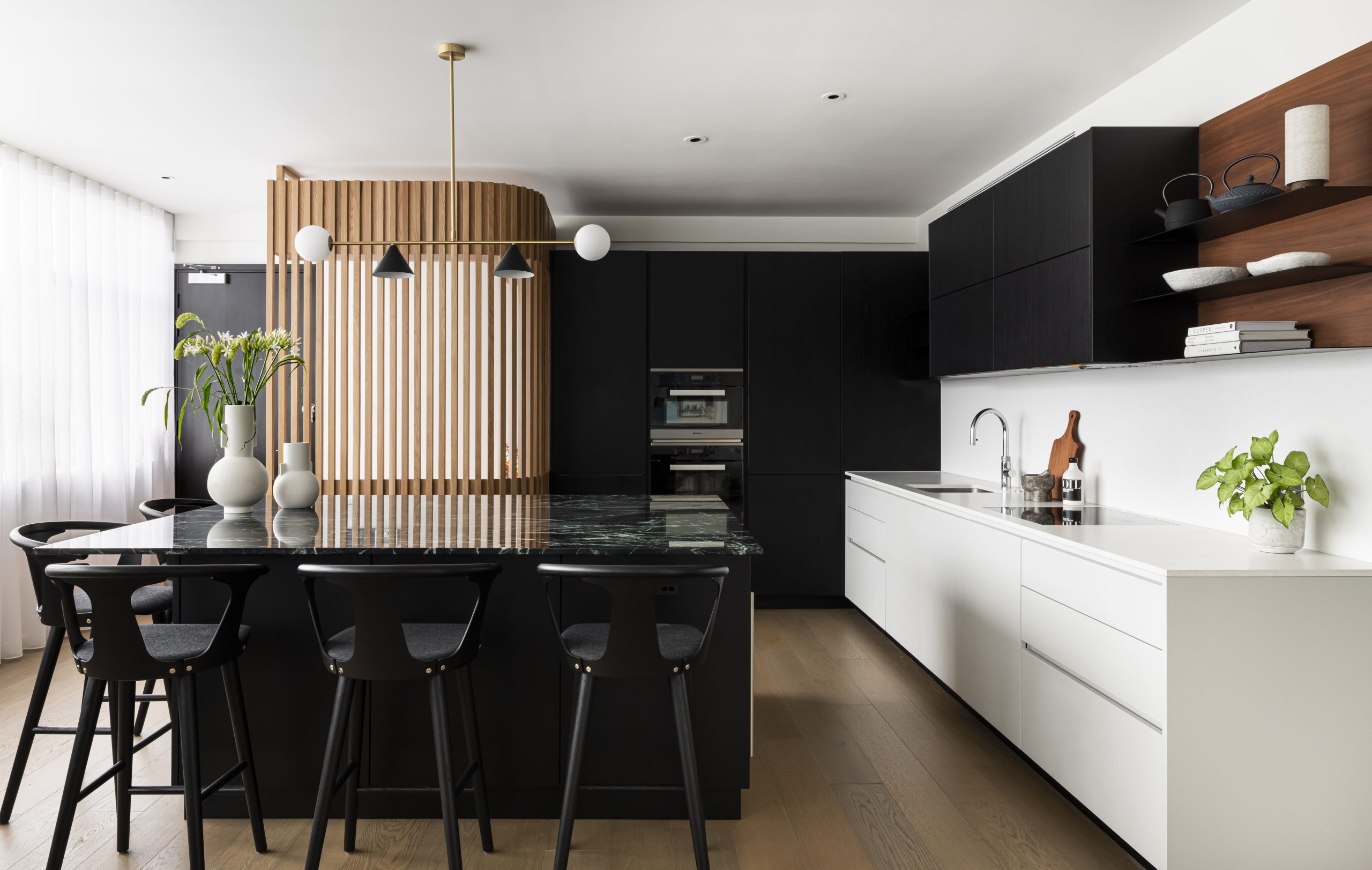 envie de rénover votre cuisine à saint-cloud en 2025 ? découvrez nos conseils, idées et solutions sur mesure pour transformer votre espace culinaire et valoriser votre intérieur.