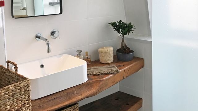 découvrez nos conseils et astuces pour rénover votre salle de bain facilement. inspirez-vous des dernières tendances en aménagement, matériaux et décoration pour transformer votre espace selon vos envies et votre budget.