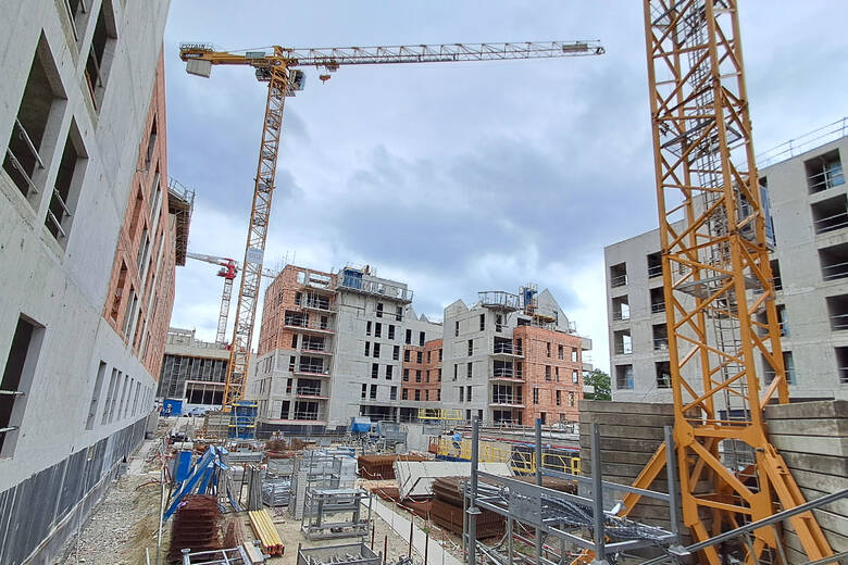 découvrez notre expertise en travaux généraux, offrant des solutions complètes et personnalisées pour tous vos besoins de construction et de rénovation. notre équipe professionnelle s'engage à réaliser vos projets avec qualité et dans les délais impartis.