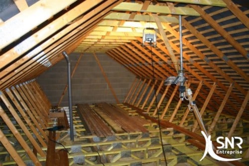 découvrez nos conseils et idées pour aménager vos combles et transformer cet espace en une pièce pratique et confortable. gagnez des mètres carrés et valorisez votre maison facilement !