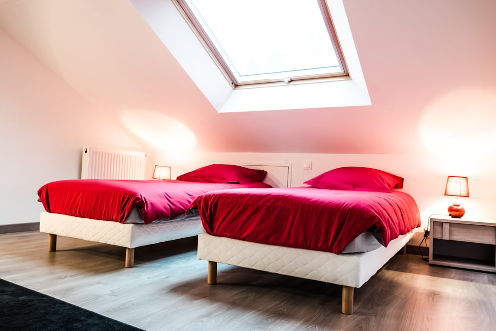 découvrez comment aménager vos combles pour optimiser l’espace de votre maison. conseils, astuces et idées pour transformer un grenier en pièce à vivre confortable et fonctionnelle.