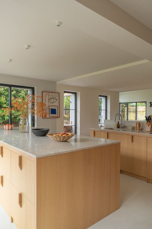 découvrez un architecte d'intérieur à lille pour sublimer vos espaces, optimiser l'agencement et créer une décoration sur-mesure adaptée à vos besoins. expertise, conseils et accompagnement personnalisés.