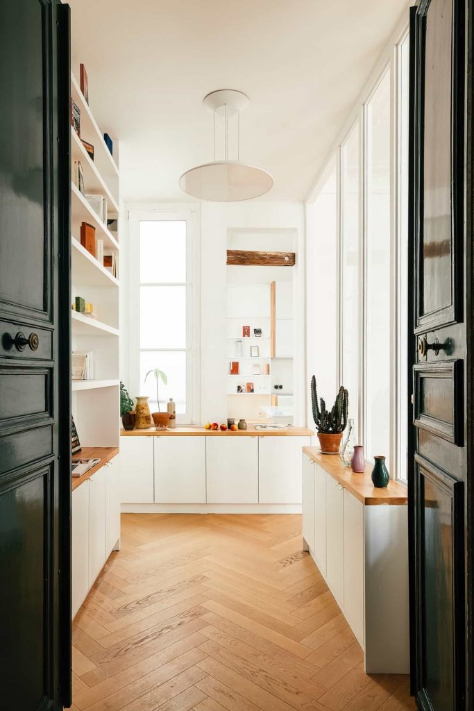 découvrez comment un architecte spécialisé en rénovation peut transformer votre espace, optimiser votre intérieur et valoriser votre patrimoine grâce à des solutions créatives et sur mesure.