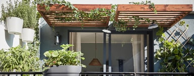 découvrez des idées et conseils pour aménager, décorer et profiter pleinement de votre balcon, quel que soit sa taille. inspirez-vous pour créer un espace extérieur convivial, esthétique et fonctionnel !