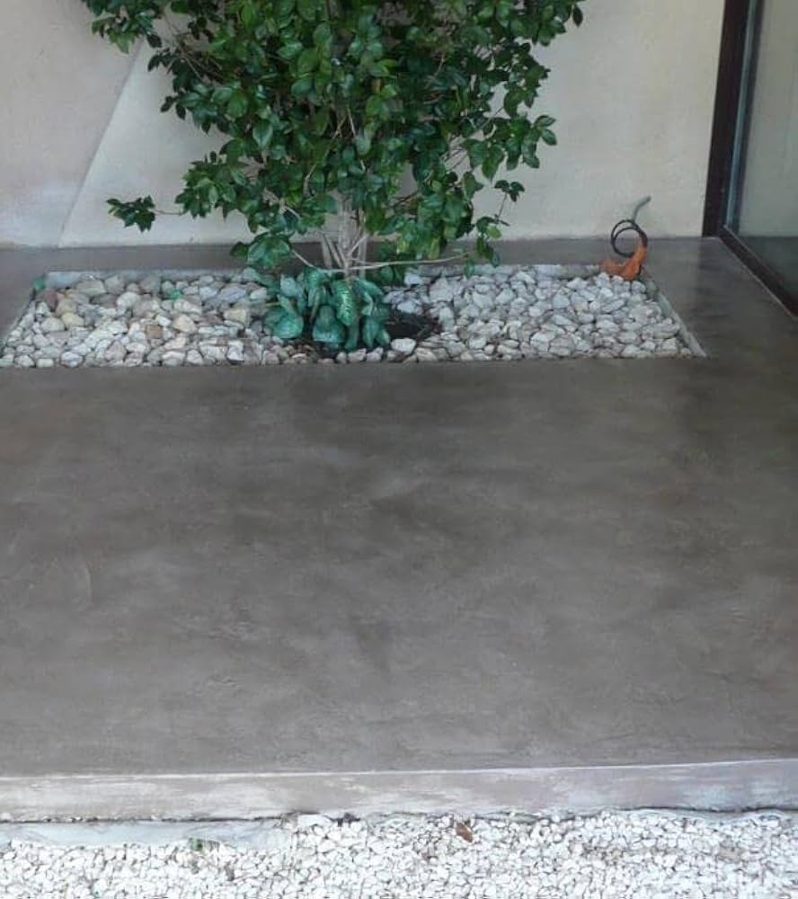 découvrez tout sur le béton ciré : un revêtement design, durable et moderne pour sols, murs et plans de travail. conseils d'application, avantages et inspirations déco.