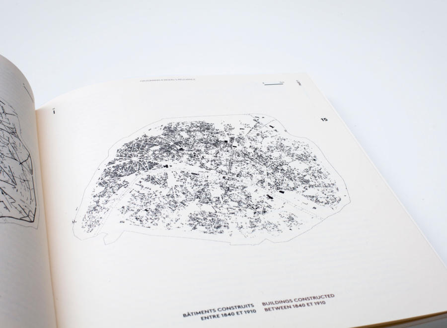 découvrez les principales caractéristiques du paris haussmannien : architecture élégante, alignements harmonieux, façades de pierre, balcons filants et espaces urbains emblématiques. un guide complet pour comprendre l’urbanisme et le style unique de la capitale au xixe siècle.