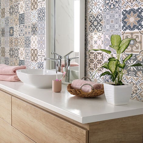 découvrez le carrelage adhésif pour salle de bain : facile à poser, résistant à l'humidité et idéal pour rénover rapidement votre espace sans travaux lourds. large choix de styles pour une déco moderne et personnalisée.