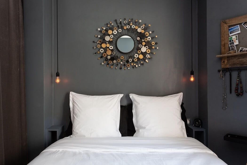 découvrez nos conseils pour bien choisir la peinture de votre chambre : couleurs, finitions, tendances et astuces pour créer un espace à votre image et propice au repos.