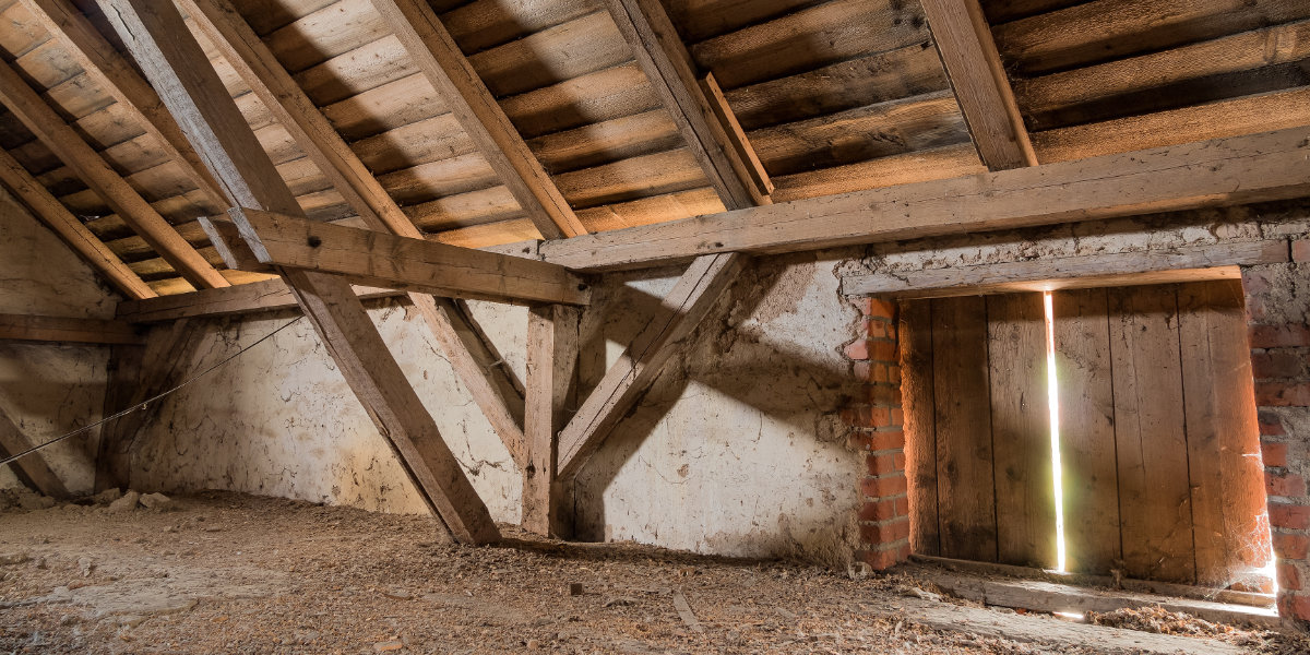 découvrez tout ce qu'il faut savoir sur les combles : aménagement, isolation, types de combles, conseils pratiques et astuces pour optimiser l'espace sous votre toit.