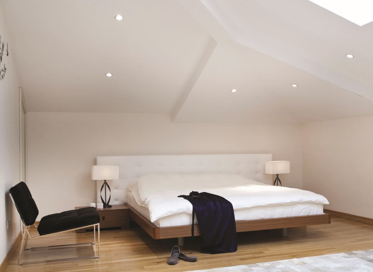 découvrez tout ce qu'il faut savoir sur les combles : aménagement, isolation, rénovation et conseils pour optimiser l'espace sous votre toit et améliorer le confort de votre maison.
