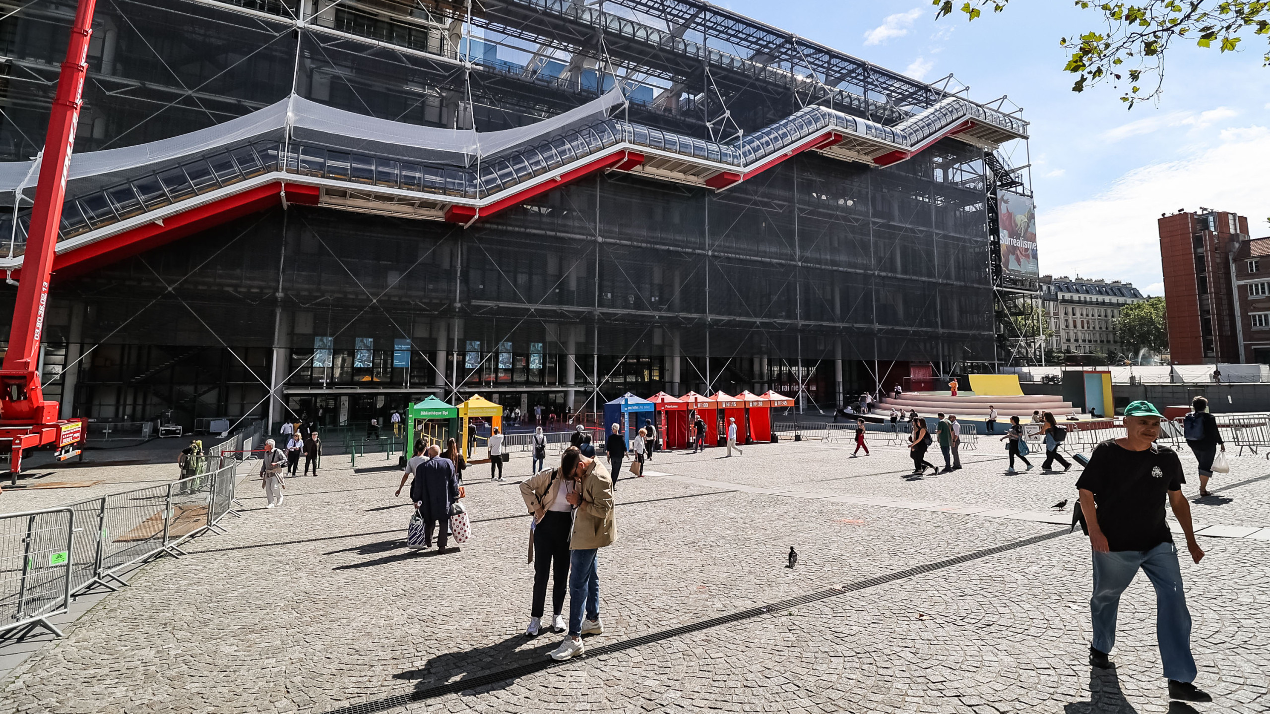 découvrez le coût de la rénovation du centre pompidou : analyse des dépenses, facteurs influençant le budget et estimation pour 2024. informez-vous sur ce projet emblématique !
