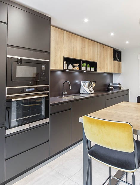 découvrez les tendances et astuces de la cuisine moderne : matériaux innovants, design épuré et équipements high-tech pour une pièce fonctionnelle et élégante.