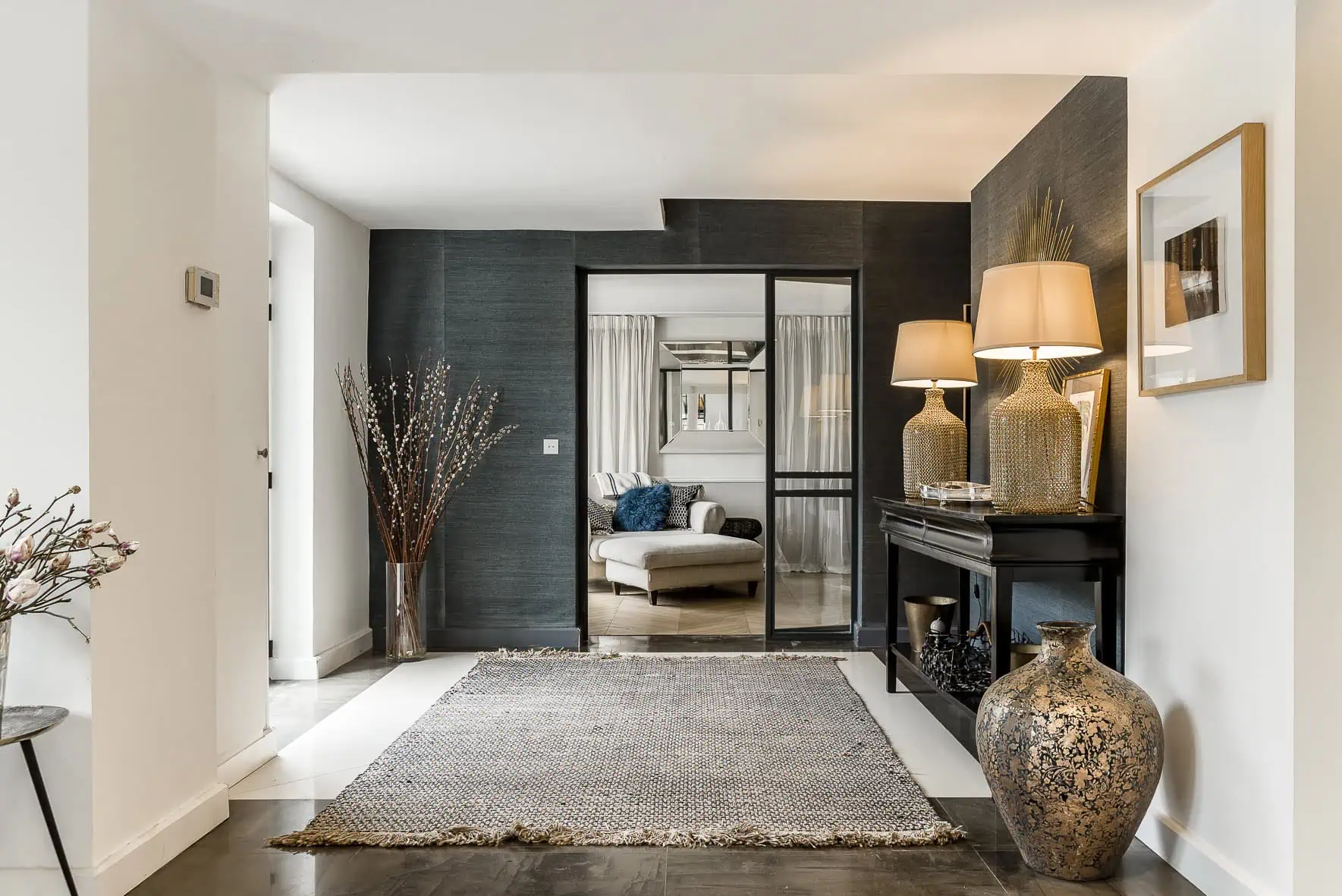 découvrez un décorateur d'intérieur à aix qui transforme vos espaces en lieux uniques, élégants et personnalisés. conseils sur-mesure, harmonie des couleurs et choix de mobilier tendance pour sublimer votre intérieur à aix-en-provence.