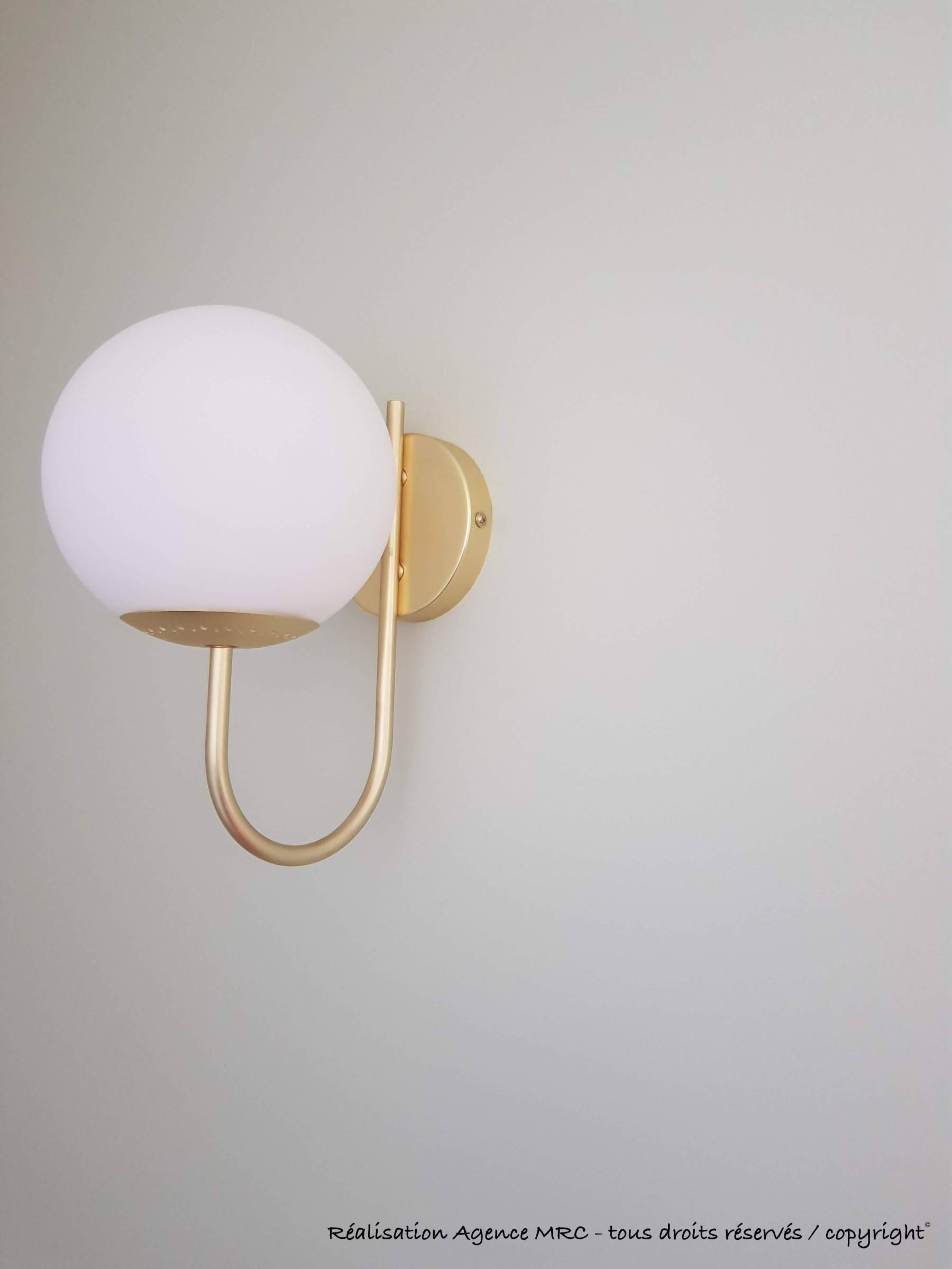 trouvez un décorateur à marseille pour sublimer votre intérieur. conseils personnalisés, design sur-mesure et accompagnement pour tous vos projets de décoration. demandez un devis gratuit !