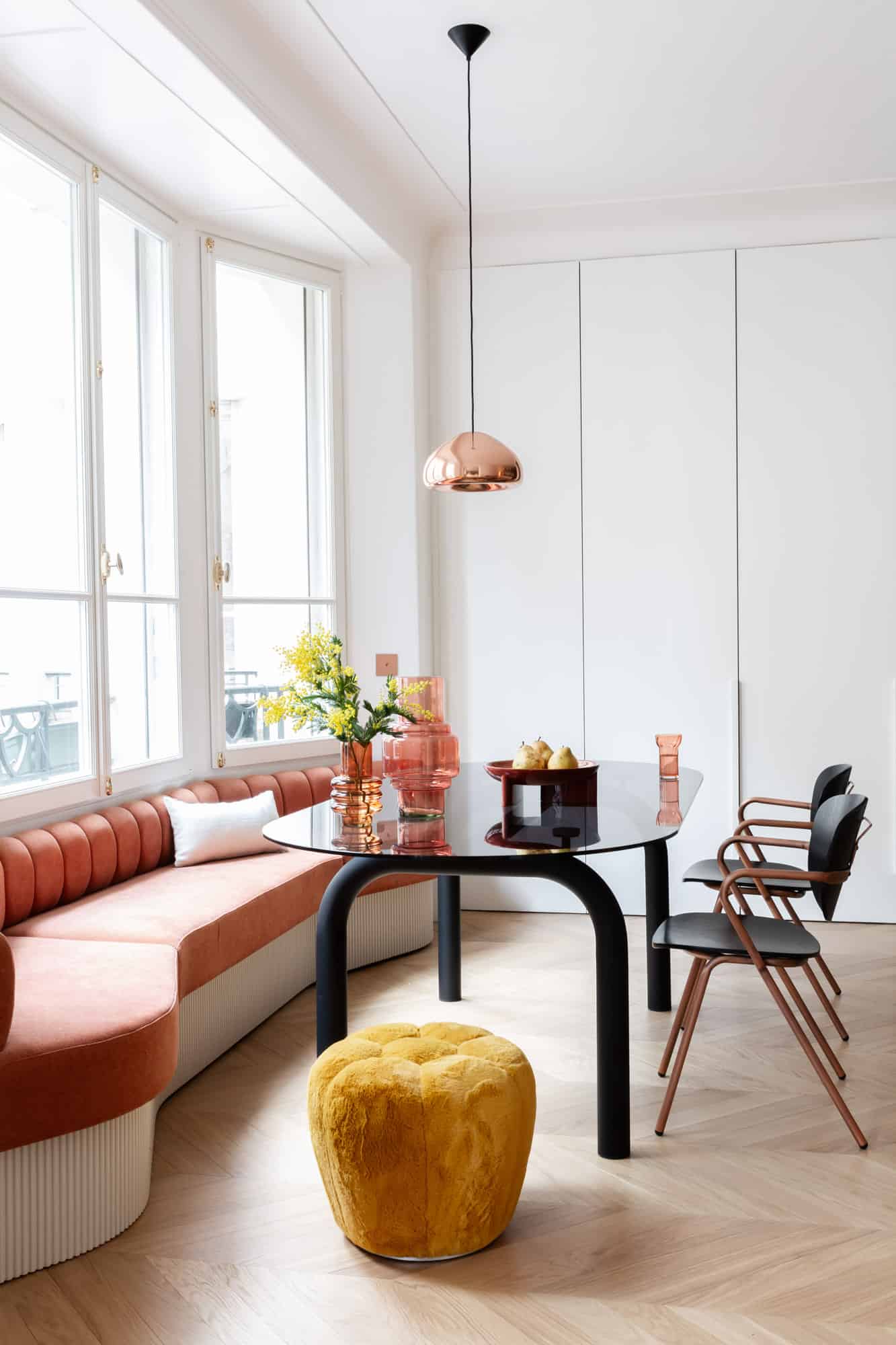 trouvez un décorateur à paris pour sublimer votre intérieur. conseils personnalisés, décoration sur mesure et expertise pour tous vos projets d’aménagement à paris et en île-de-france.