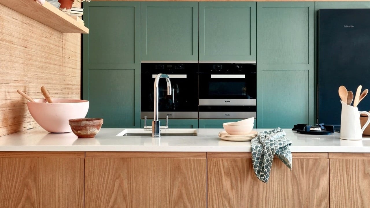 découvrez les tendances de décoration cuisine 2025 : couleurs, matériaux modernes et idées innovantes pour transformer votre espace culinaire avec style et fonctionnalité.