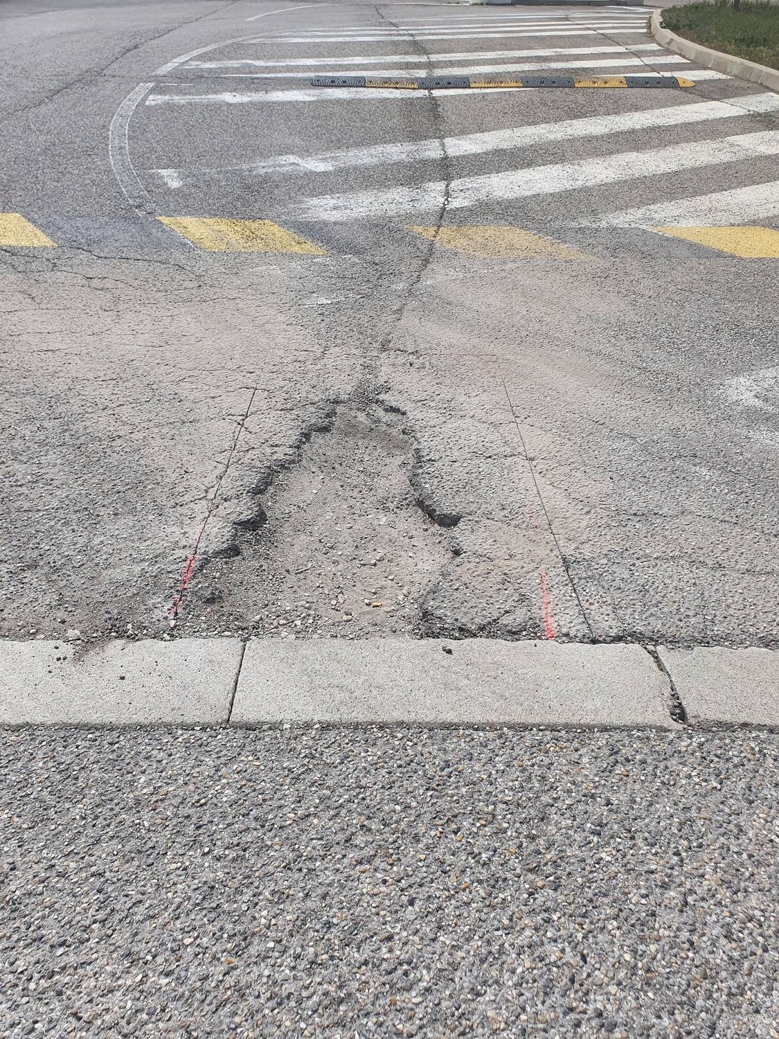 découvrez tout sur le décroutage : définition, méthodes, conseils pratiques et outils pour réussir l’enlèvement des couches superficielles de matériaux sur vos supports.