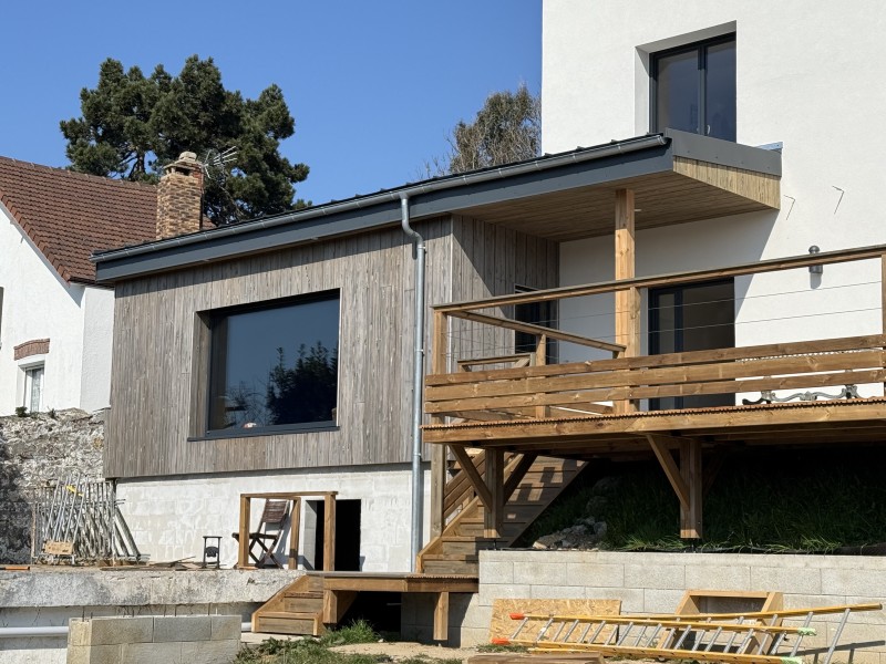 découvrez comment une extension bois peut agrandir et valoriser votre maison. conseils, avantages, idées de design et accompagnement pour votre projet d'agrandissement en bois.