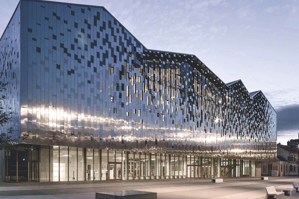 découvrez nos conseils, astuces et inspirations pour rénover, habiller ou entretenir vos façades, qu’il s’agisse de maisons traditionnelles ou contemporaines. améliorez l’esthétique et la performance de votre extérieur.