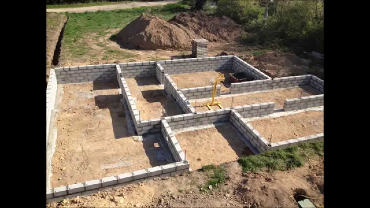 fondations 1 découvrez tout ce qu'il faut savoir sur les fondations : types, méthodes de construction et conseils pour garantir la stabilité et la durabilité de votre bâtiment.
