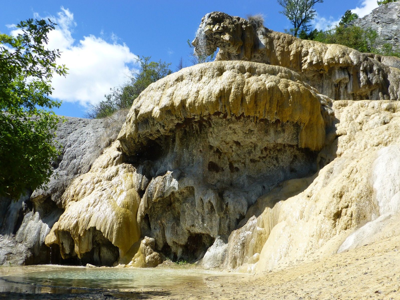 découvrez les atouts de fontaine-la-rivière : cadre naturel préservé, patrimoine historique, loisirs attractifs et qualité de vie au cœur de l’essonne. idéal pour les amoureux de tranquillité et de nature.
