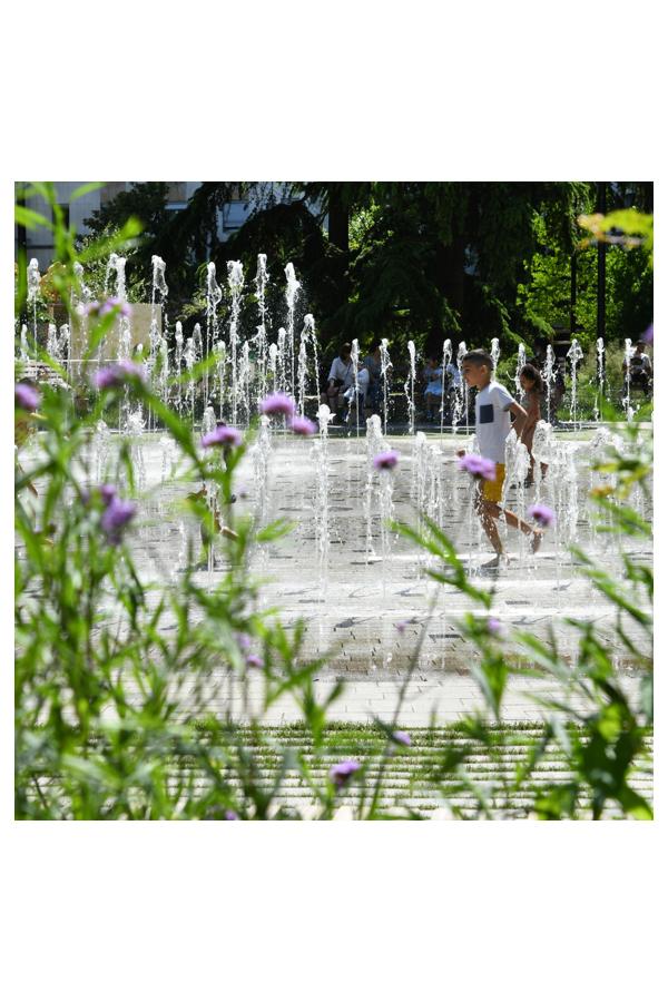 découvrez tous les atouts de fontaine-la-rivière : cadre naturel préservé, patrimoine riche et qualité de vie, idéale pour les amoureux de tranquillité et d’authenticité.