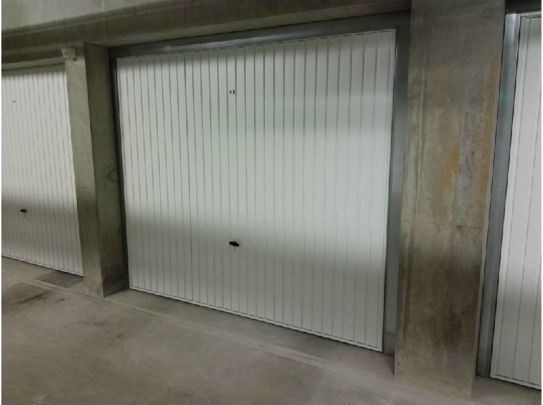 découvrez comment aménager efficacement un garage de 15m2 : conseils pour optimiser l'espace, idées de rangement et astuces pour transformer votre petit garage en un espace fonctionnel et pratique.