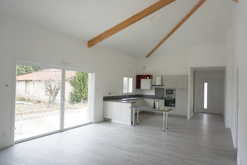 transformez votre garage en espace d'habitation confortable et fonctionnel. découvrez idées, conseils et étapes clés pour réussir l'aménagement de votre garage en pièce à vivre.