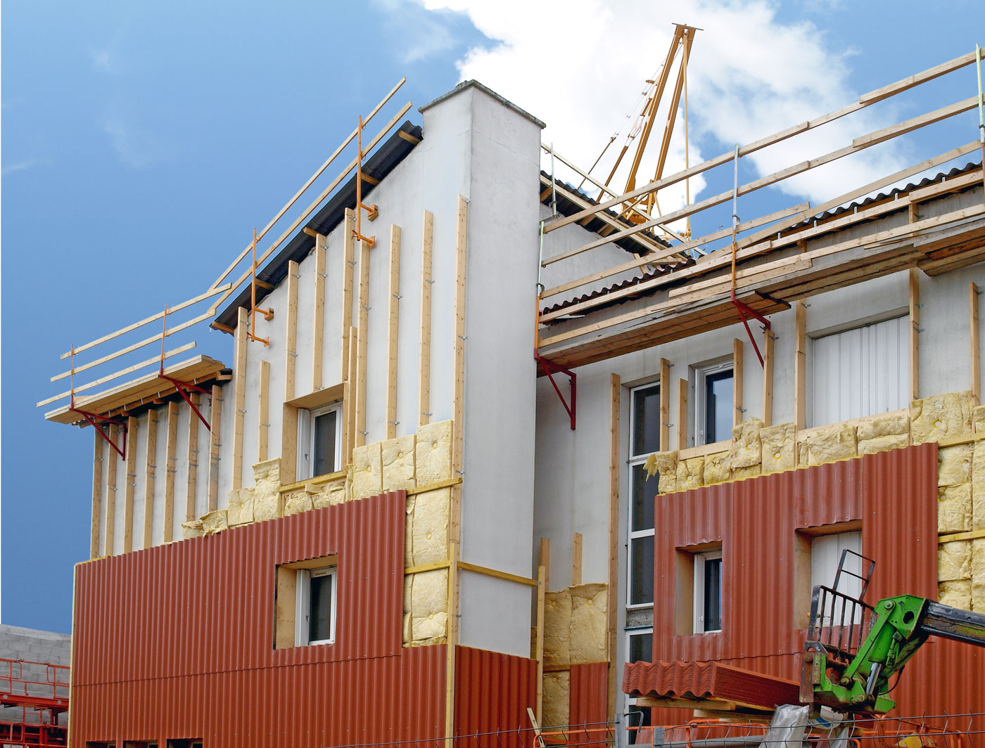 isolation exterieure 4 découvrez les avantages de l'isolation extérieure pour améliorer l'efficacité énergétique de votre maison, réduire vos factures et renforcer le confort thermique toute l'année. conseils, techniques et solutions adaptées à vos besoins.