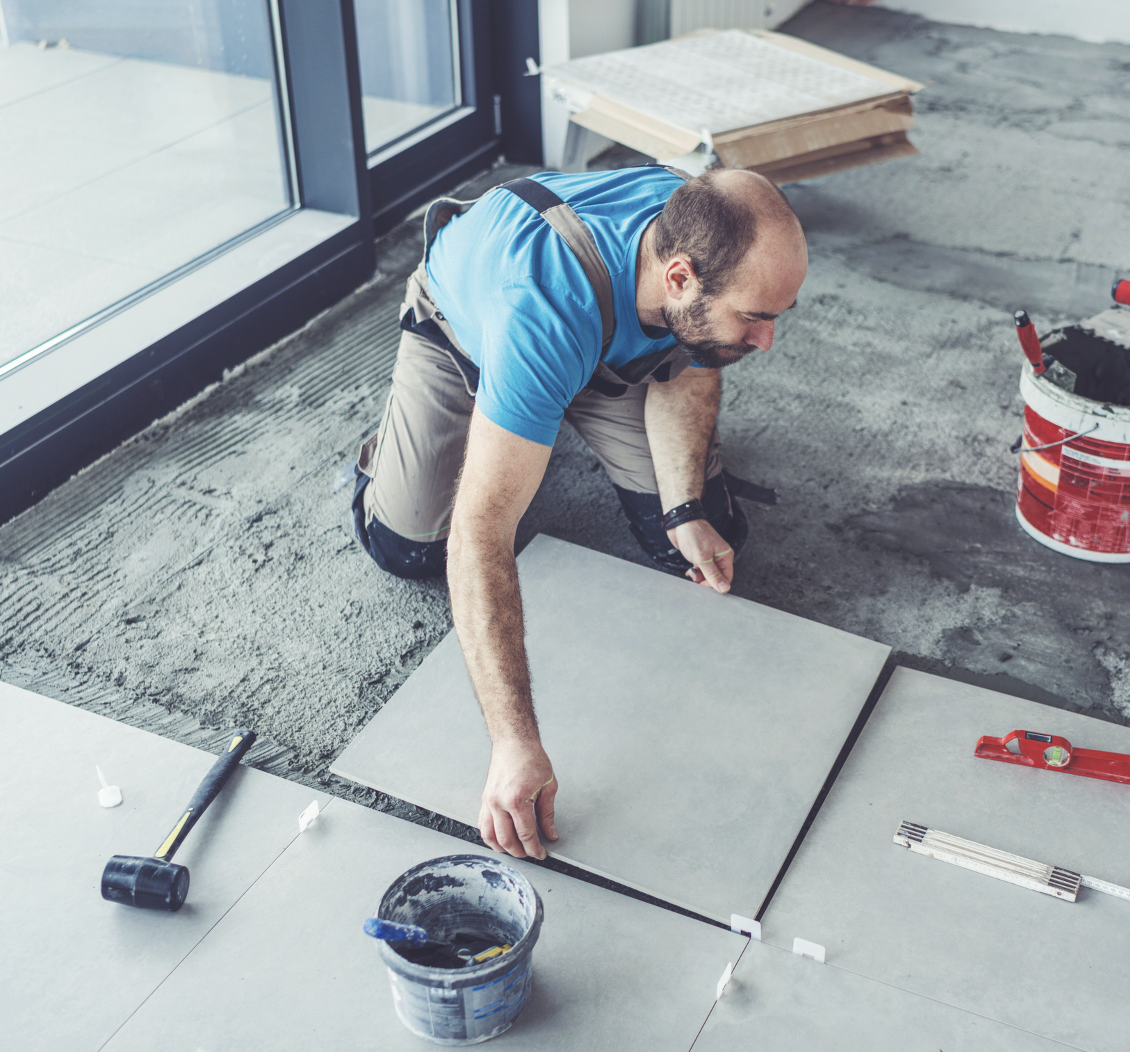 obtenez toutes les informations sur le prix au m2 pour la pose de carrelage, le choix d’un carreleur professionnel et les conseils pour réussir vos travaux de carrelage.