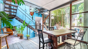 découvrez cette maison à rénover située à proximité de paris. idéale pour un investissement ou un projet de rénovation, elle offre un fort potentiel et un emplacement recherché proche de la capitale.