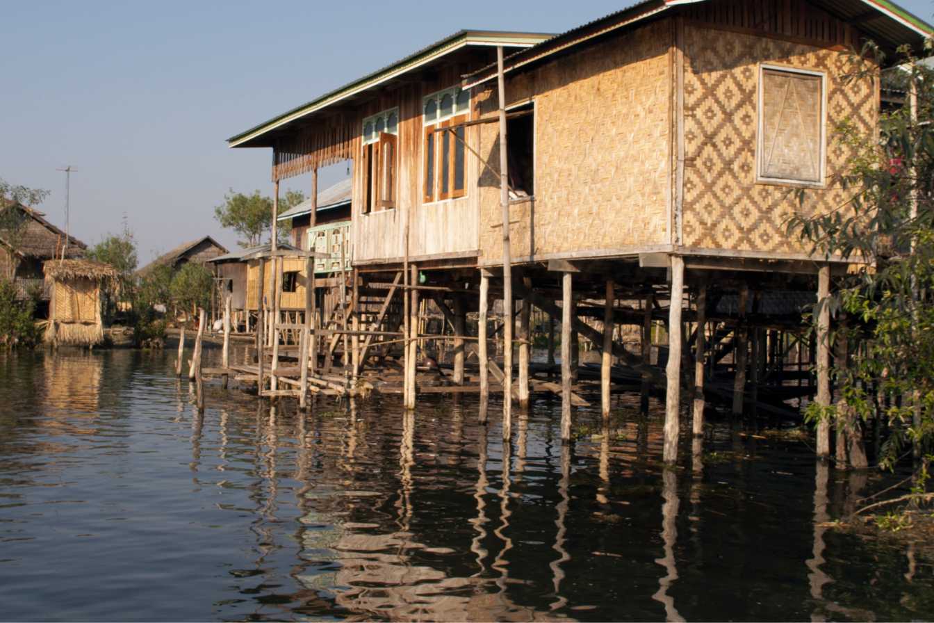 découvrez les avantages d'une maison surélevée : protection contre les inondations, meilleure vue, optimisation de l’espace et confort. informez-vous sur ce type de construction moderne et ses bénéfices pour votre projet immobilier.