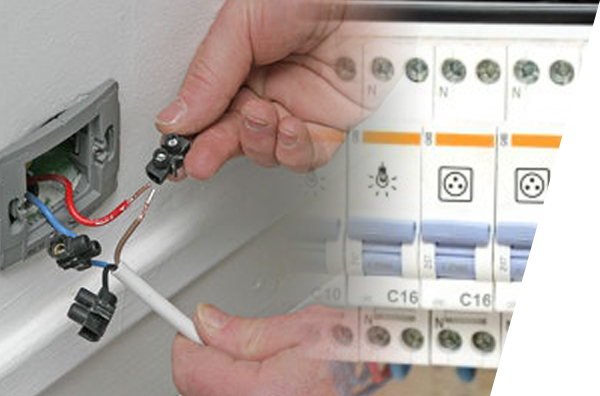 confiez la mise aux normes électriques de votre logement ou local professionnel à des experts qualifiés. sécurité, conformité et tranquillité garanties. devis gratuit et intervention rapide.