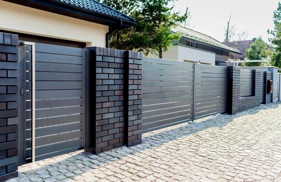 découvrez nos conseils et idées pour construire un mur de clôture solide et esthétique. matériaux, réglementation et inspirations pour protéger et embellir votre propriété.