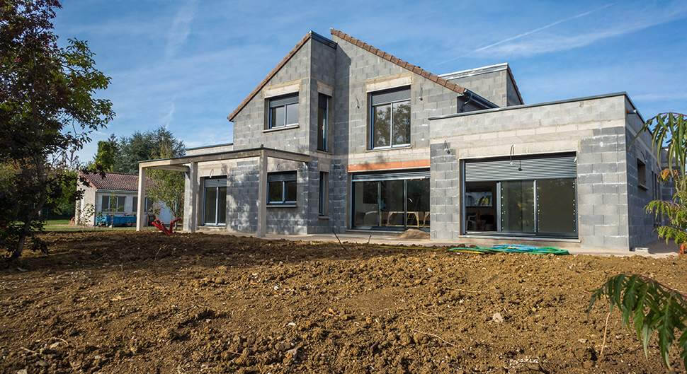 découvrez tout ce qu'il faut savoir sur les murs : types, matériaux, techniques de construction, conseils d’entretien et idées pour décorer ou rénover vos espaces, que ce soit à la maison ou au bureau.