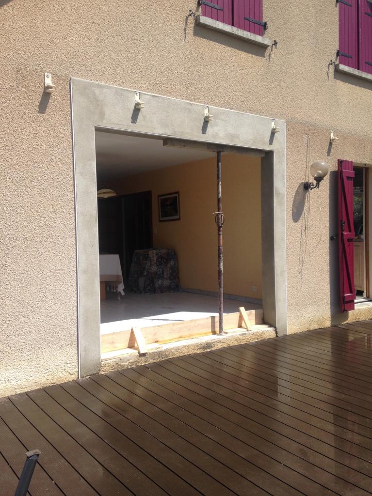 découvrez tout ce qu'il faut savoir sur l'ouverture d'un mur porteur : démarches, sécurité, conseils d'experts et étapes clés pour réussir votre projet de rénovation en toute sérénité.