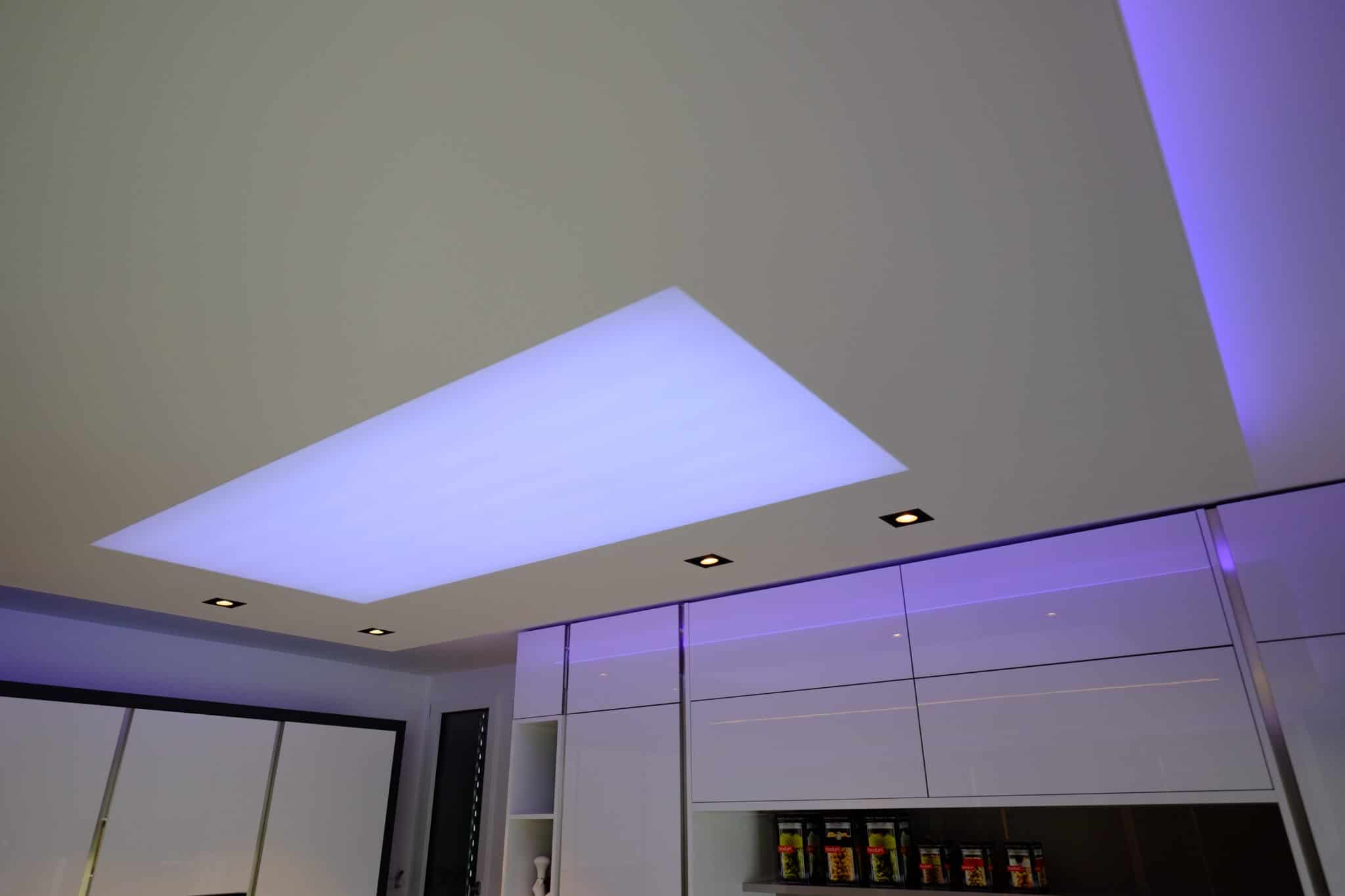 découvrez tout ce qu’il faut savoir sur les plafonds : types, matériaux, idées déco et conseils pour rénover ou installer un plafond chez vous.