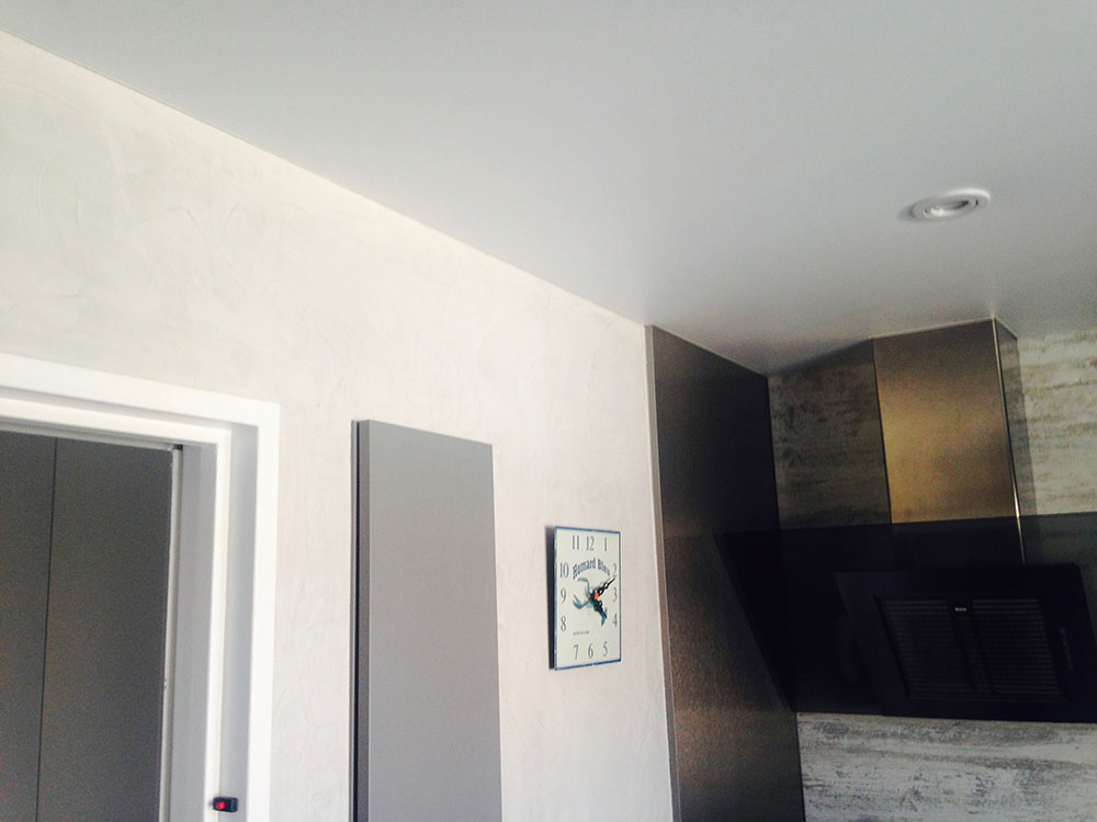 plafond prix 1 découvrez tout ce qu'il faut savoir sur le plafond de prix : définition, avantages, inconvénients et impact sur le marché. apprenez comment les plafonds de prix sont fixés et dans quels secteurs ils sont appliqués.