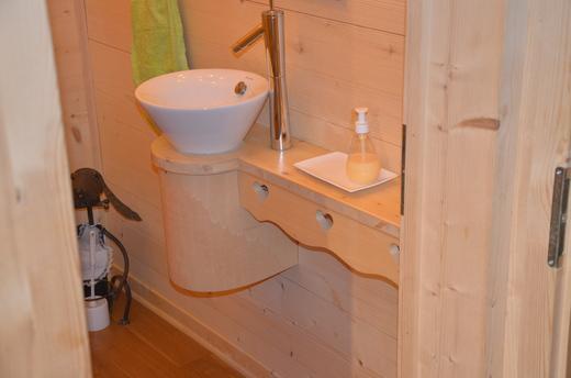 spécialiste en pose de salles de bain, installation professionnelle, rénovation et aménagement sur mesure. obtenez un devis rapide pour transformer votre salle de bain selon vos envies !