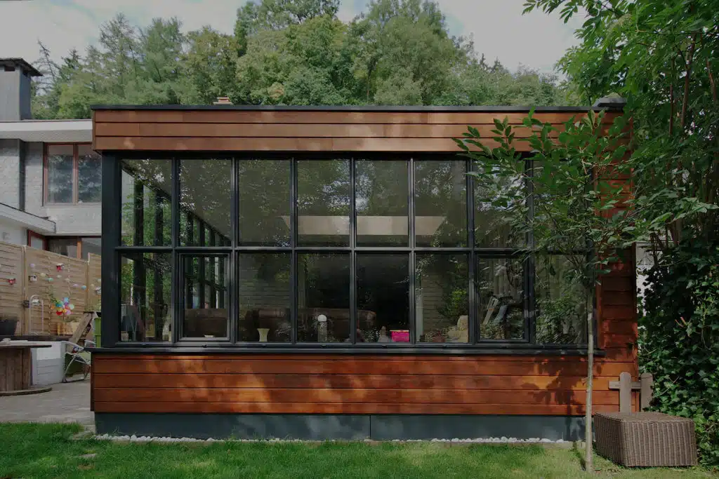 découvrez le prix d'une extension en bois de 20m2, les facteurs qui influencent le coût, ainsi que des conseils pour estimer et optimiser votre budget de travaux.