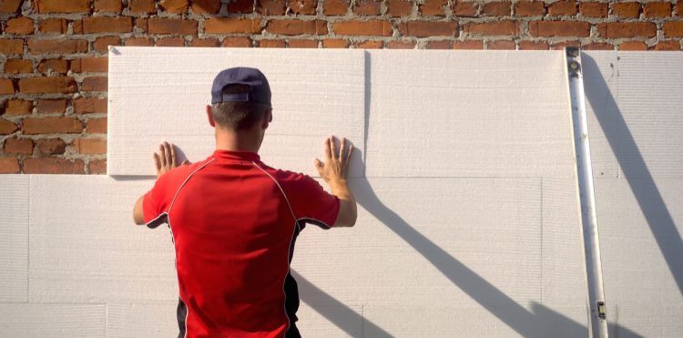 découvrez le prix de l'isolation pour une surface de 80m2 : conseils, tarifs moyens, matériaux recommandés et aides financières possibles pour optimiser votre projet d'isolation thermique.