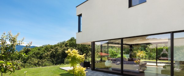 découvrez les prix moyens pour construire ou acheter une maison de 100m2 en france : estimations, facteurs influençant le coût, et conseils pour votre projet immobilier.